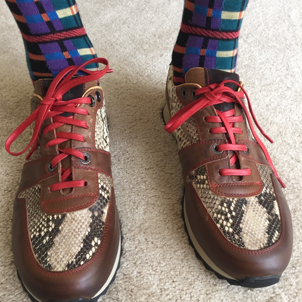 Meet your Poshmark Ambassador Walter